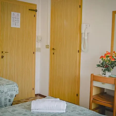 斯特拉迪奥特酒店