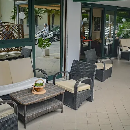 斯特拉迪奥特酒店 里米尼