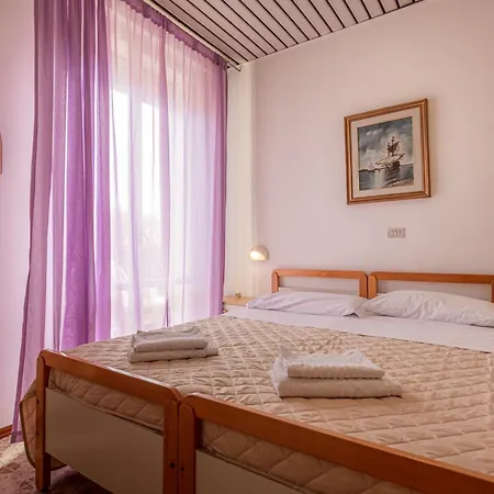 斯特拉迪奥特酒店 里米尼