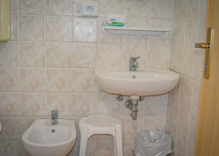 斯特拉迪奥特酒店 酒店 3*